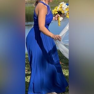 Elegant Blue Lace Halter Dress